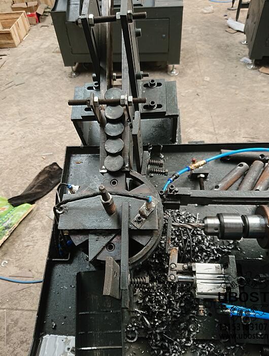 優博世特，ubost,鉆孔機，銷軸，螺栓，自動，攻絲機，機械手，非標自動化，設備，銷軸鉆孔機，螺栓鉆孔機，